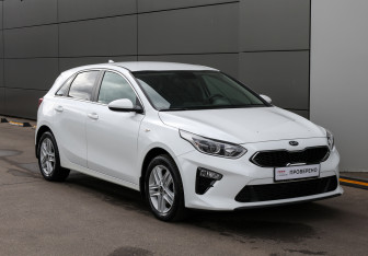 Подержанный автомобиль Kia Ceed Hatchback 2018 года (3 фото)
