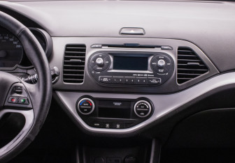 Подержанный автомобиль Kia Picanto 2011 года (13 фото)