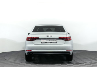 Подержанный автомобиль Audi A4 Sedan 2016 года (6 фото)