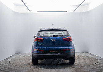 Подержанный автомобиль Kia Sportage 2014 года (6 фото)