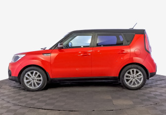 Подержанный автомобиль Kia Soul 2017 года (8 фото)