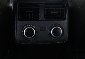 Подержанный автомобиль Mazda CX-9 2008 года (11 фото)