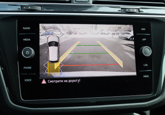 Подержанный автомобиль Volkswagen Tiguan 2021 года (15 фото)