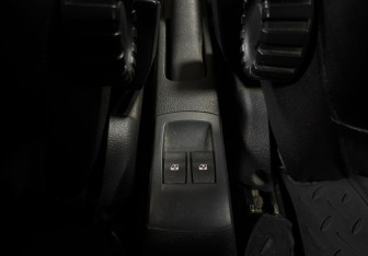 Подержанный автомобиль Renault Symbol 2007 года (18 фото)