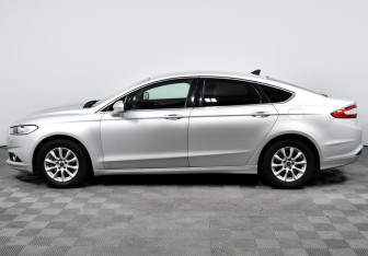 Подержанный автомобиль Ford Mondeo Sedan 2017 года (3 фото)