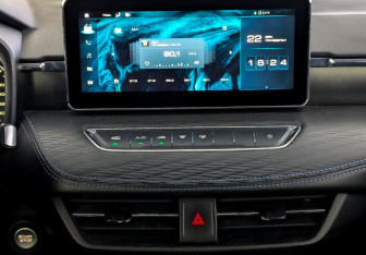 Подержанный автомобиль Haval Jolion 2022 года (15 фото)