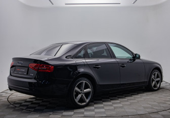 Подержанный автомобиль Audi A4 Sedan 2014 года (5 фото)