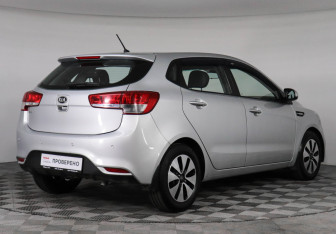 Подержанный автомобиль Kia Rio Hatchback 2015 года (5 фото)