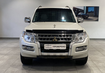 Подержанный автомобиль Mitsubishi Pajero 2019 года (2 фото)