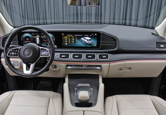 Подержанный автомобиль Mercedes-Benz GLE 2021 года (14 фото)