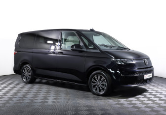 Подержанный автомобиль Volkswagen Multivan 2022 года (3 фото)