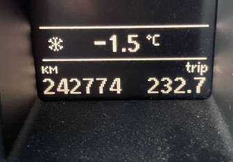 Подержанный автомобиль Skoda Superb Liftback 2012 года (16 фото)