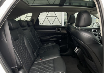 Подержанный автомобиль Kia Sorento 2021 года (33 фото)