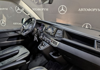 Подержанный автомобиль Volkswagen Multivan 2020 года (13 фото)
