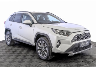 Подержанный автомобиль Toyota RAV4 2020 года (3 фото)