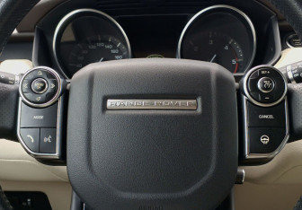 Подержанный автомобиль Land Rover Range Rover Sport 2015 года (14 фото)
