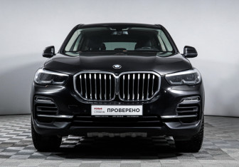 Подержанный автомобиль BMW X5 2018 года (2 фото)