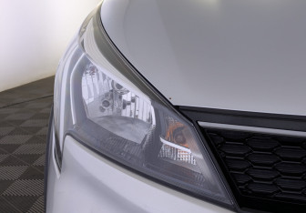 Подержанный автомобиль Kia Rio Hatchback 2021 года (10 фото)