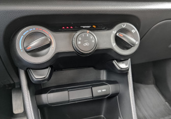 Подержанный автомобиль Kia Picanto 2019 года (21 фото)