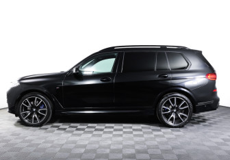 Подержанный автомобиль BMW X7 2020 года (8 фото)