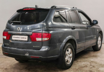 Подержанный автомобиль SsangYong Kyron 2012 года (5 фото)