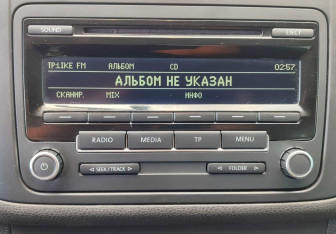 Подержанный автомобиль Volkswagen Golf Plus 2011 года (15 фото)