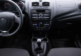 Подержанный автомобиль LADA (ВАЗ) Granta Liftback 2022 года (14 фото)