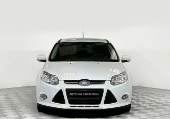 Подержанный автомобиль Ford Focus Hatchback 2012 года (2 фото)