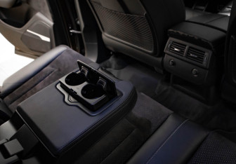 Подержанный автомобиль Audi Q7 2016 года (34 фото)