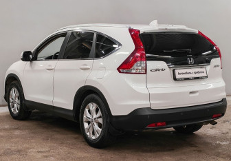 Подержанный автомобиль Honda CR-V 2014 года (7 фото)