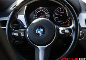 Подержанный автомобиль BMW X2 2020 года (13 фото)