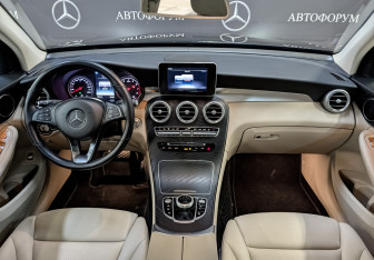 Подержанный автомобиль Mercedes-Benz GLC Coupe 2018 года (14 фото)