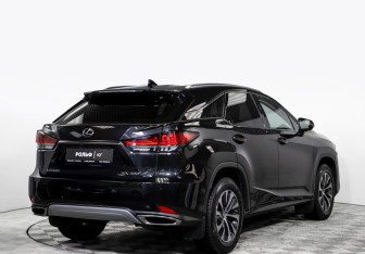 Подержанный автомобиль Lexus RX 2019 года (4 фото)