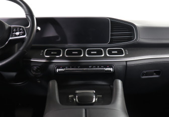 Подержанный автомобиль Mercedes-Benz GLE 2022 года (14 фото)