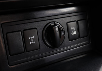 Подержанный автомобиль Toyota Land Cruiser Prado 2017 года (14 фото)