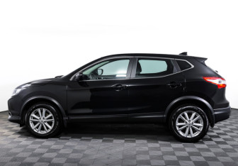 Подержанный автомобиль Nissan Qashqai 2018 года (8 фото)