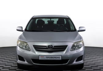 Подержанный автомобиль Toyota Corolla Sedan 2008 года (2 фото)