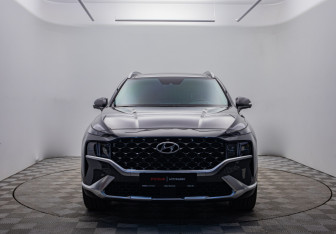 Подержанный автомобиль Hyundai Santa Fe 2023 года (2 фото)