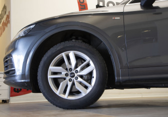 Подержанный автомобиль Audi Q5 2020 года (37 фото)
