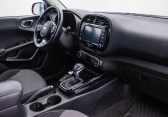 Подержанный автомобиль Kia Soul 2021 года (10 фото)