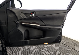 Подержанный автомобиль Toyota Camry Sedan 2016 года (25 фото)