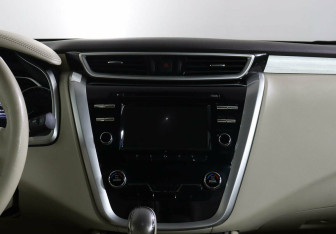 Подержанный автомобиль Nissan Murano Suv 2016 года (13 фото)