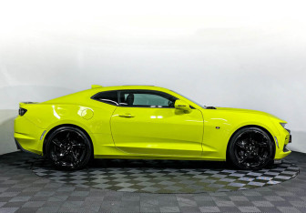 Подержанный автомобиль Chevrolet Camaro Coupe 2019 года (4 фото)