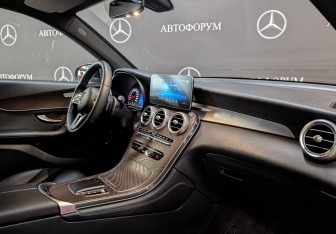 Подержанный автомобиль Mercedes-Benz GLC Coupe 2020 года (13 фото)