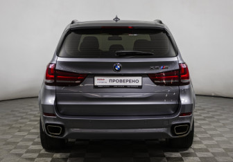 Подержанный автомобиль BMW X5 2016 года (6 фото)