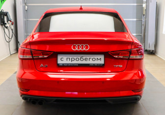 Подержанный автомобиль Audi A3 Sedan 2018 года (5 фото)