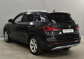 Подержанный автомобиль Jetta VS7 2023 года (7 фото)