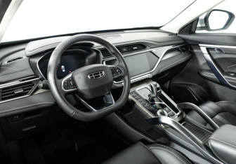 Подержанный автомобиль Geely Atlas Pro 2022 года (9 фото)