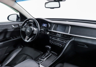 Подержанный автомобиль Kia Optima Sedan 2018 года (7 фото)
