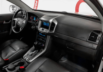 Подержанный автомобиль Chevrolet Captiva 2013 года (9 фото)